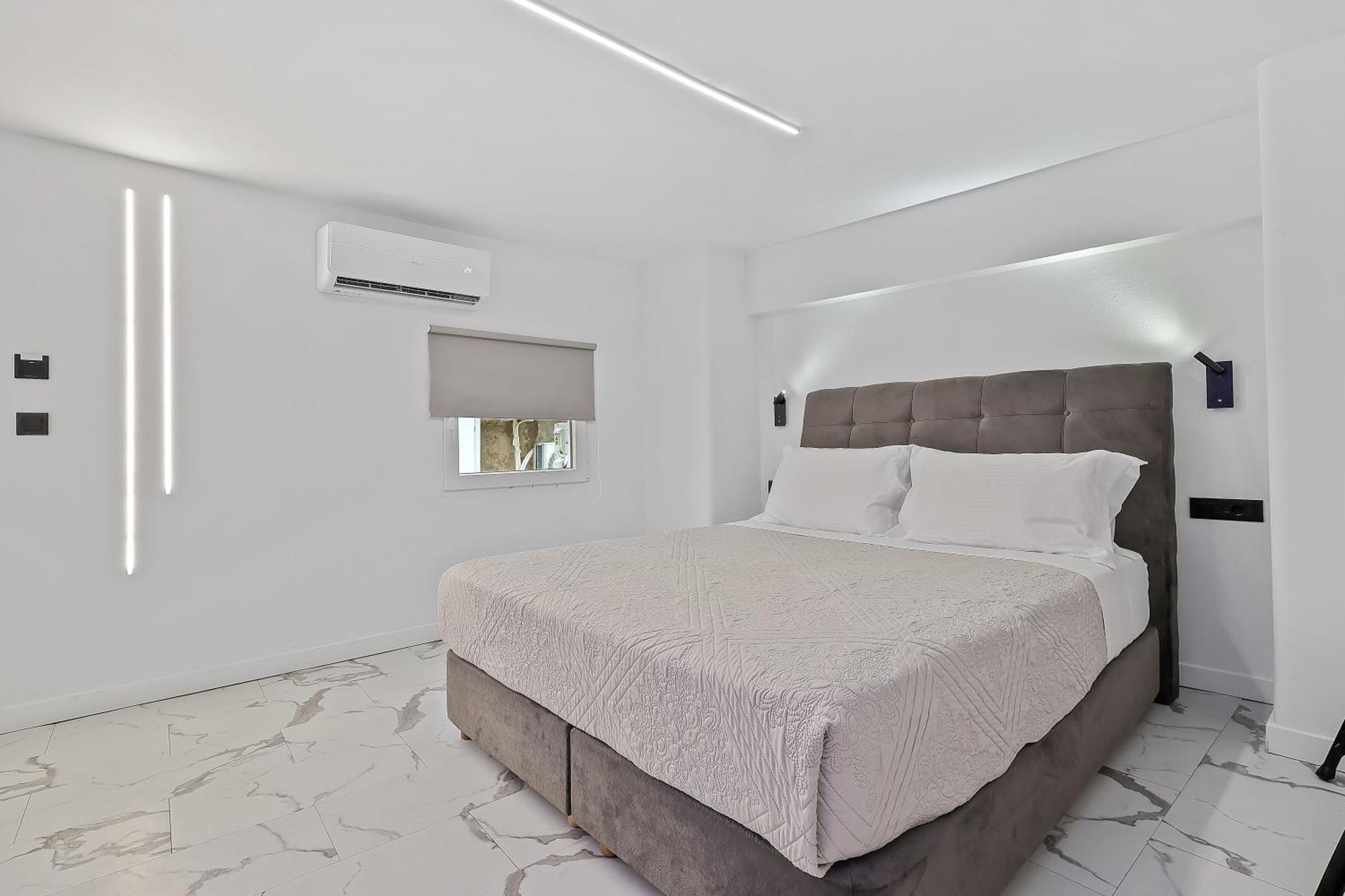 Your Cube Place At Ermou - Plaka Атина Екстериор снимка